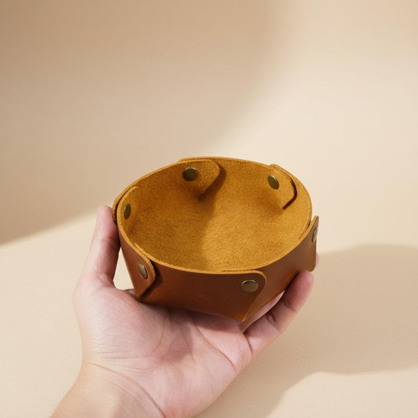 Leather valet tray catchall for keys, coins and jewelry