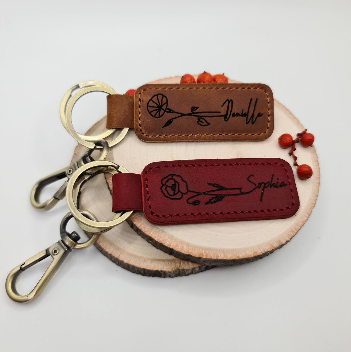 BIRTH FLOWER Keychain, BRIDESMAID Gifts, Customized birthday gift for mom, Bff Gifts, Sister Gift, Personalized Leather Keychain