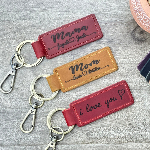 Personalized Leather MOM Keychain: Engraved Family Keepsake