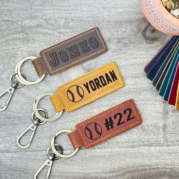 Baseball Keychain, BASEBALL MOM, Baseball Team Gifts, Baseball Senior Night Gifts, Personalized Baseball Gifts, Baseball Banquet