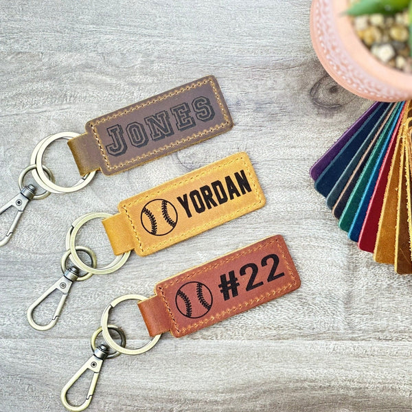 Baseball Keychain, BASEBALL MOM, Baseball Team Gifts, Baseball Senior Night Gifts, Personalized Baseball Gifts, Baseball Banquet