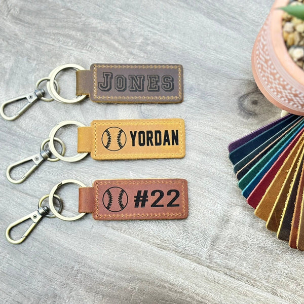 Baseball Keychain, BASEBALL MOM, Baseball Team Gifts, Baseball Senior Night Gifts, Personalized Baseball Gifts, Baseball Banquet